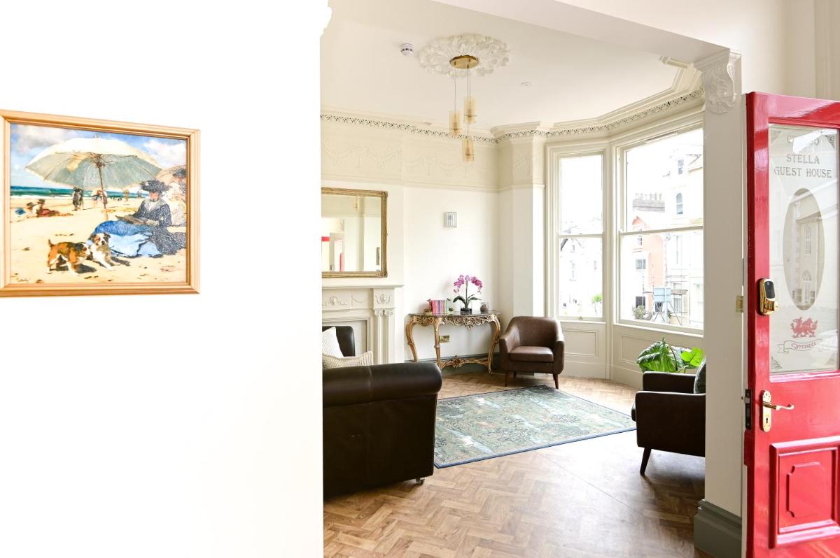 The Stella Historic Llandudno Bed & Breakfast - Housity