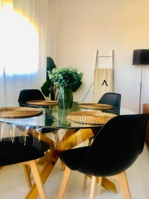 Apartamento con WIFI y piscina cerca del mar - Housity