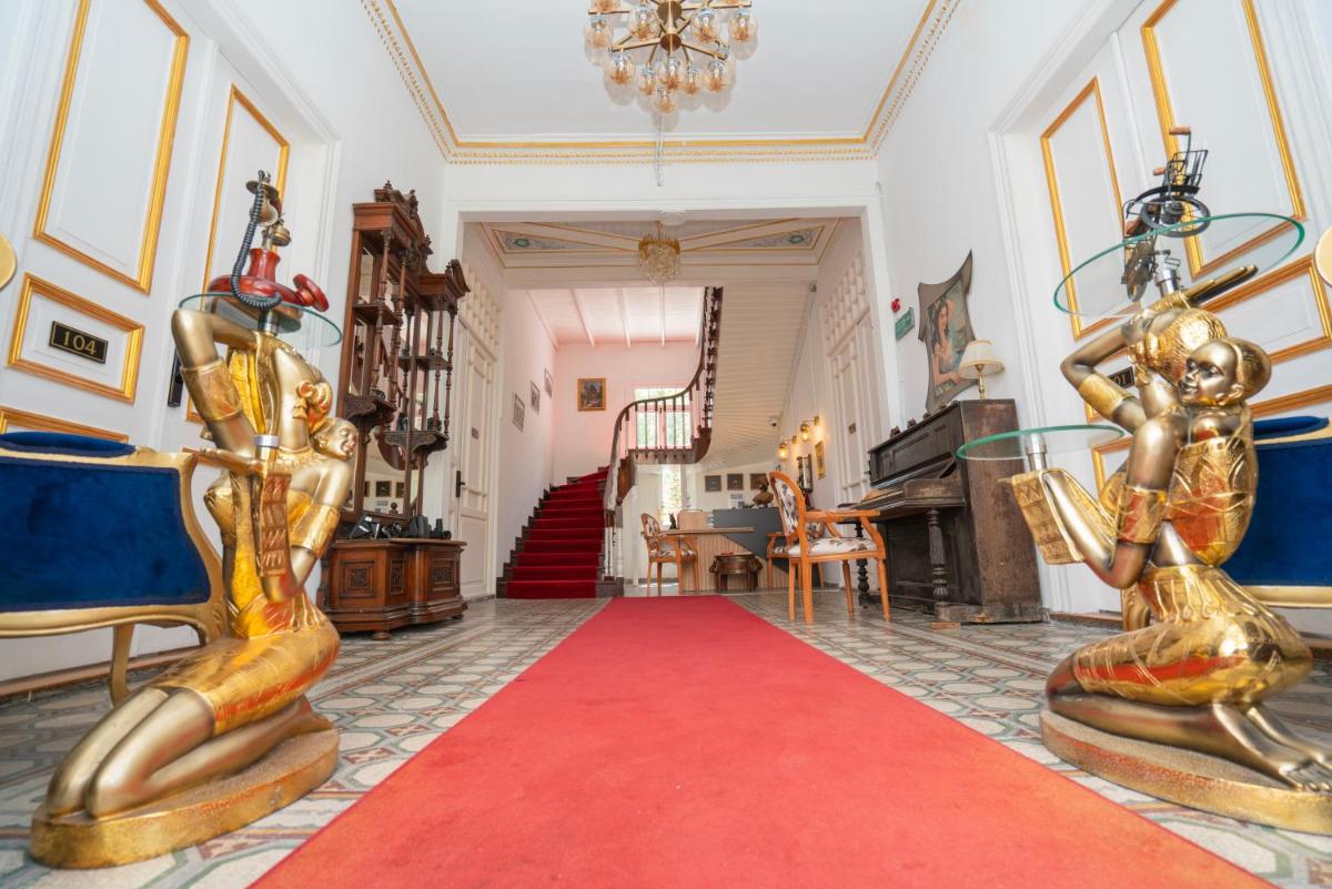 Laden Palas Prince\'s Island Historical Mansion - Housity