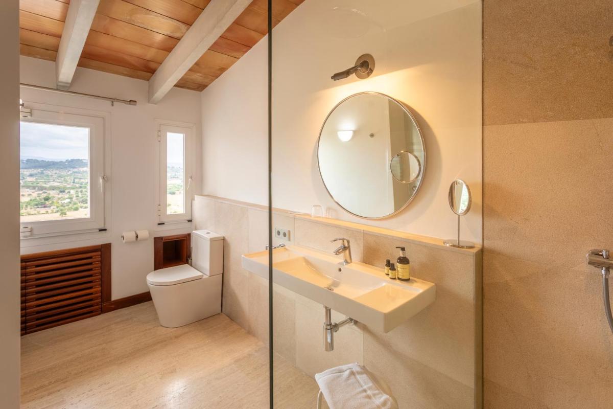Un baño de Can Cota Boutique - Turismo de interior