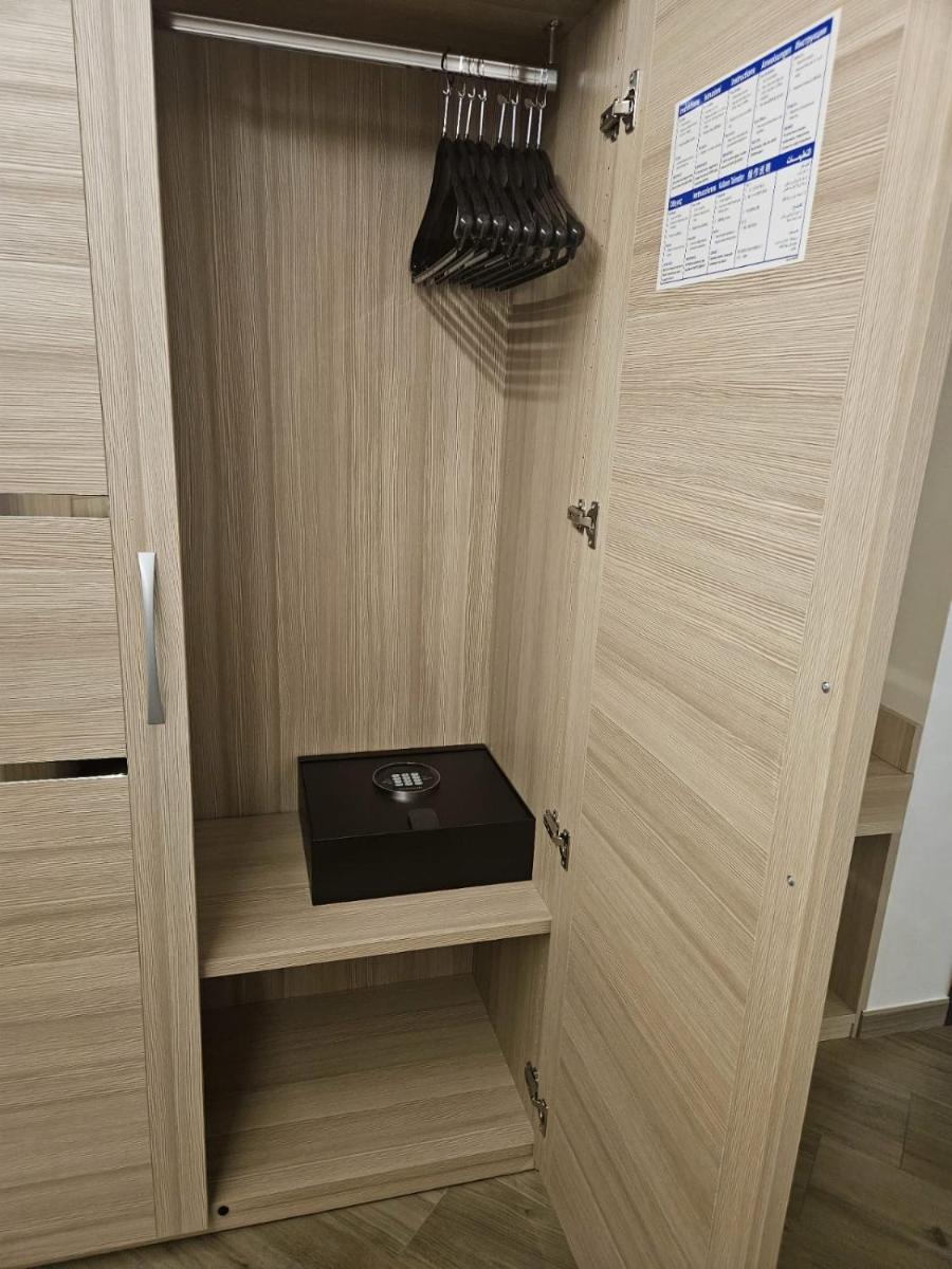 Mito Hotel - Housity