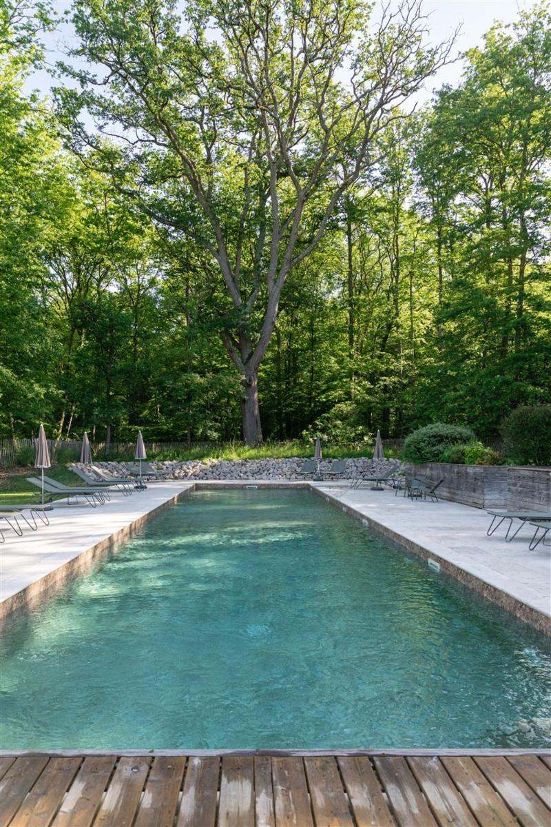 Piscine de l'établissement Les Sources de Cheverny ou située à proximité