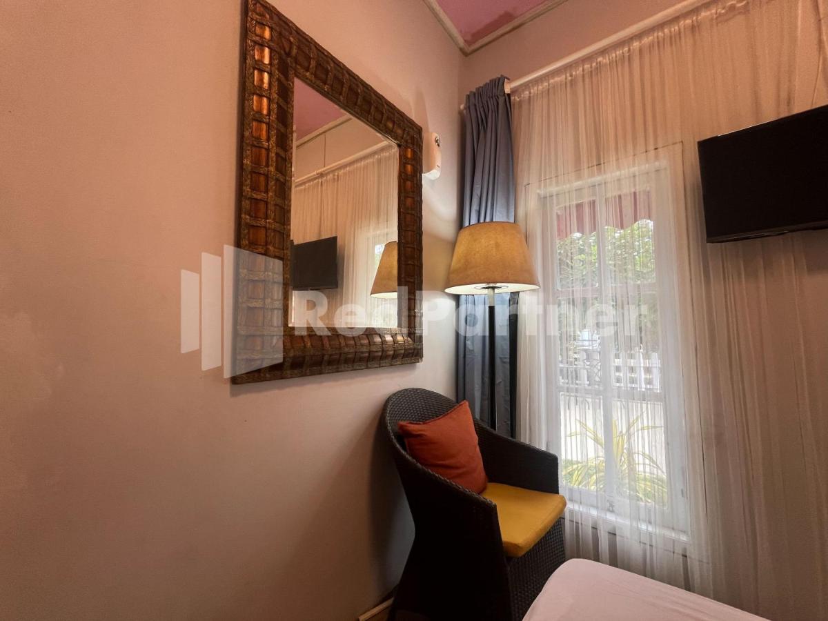 Villa Layar Selorejo Mitra RedDoorz - Housity