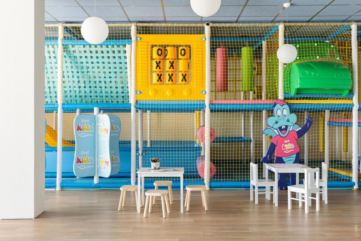 Club infantil en Hotel Best Triton