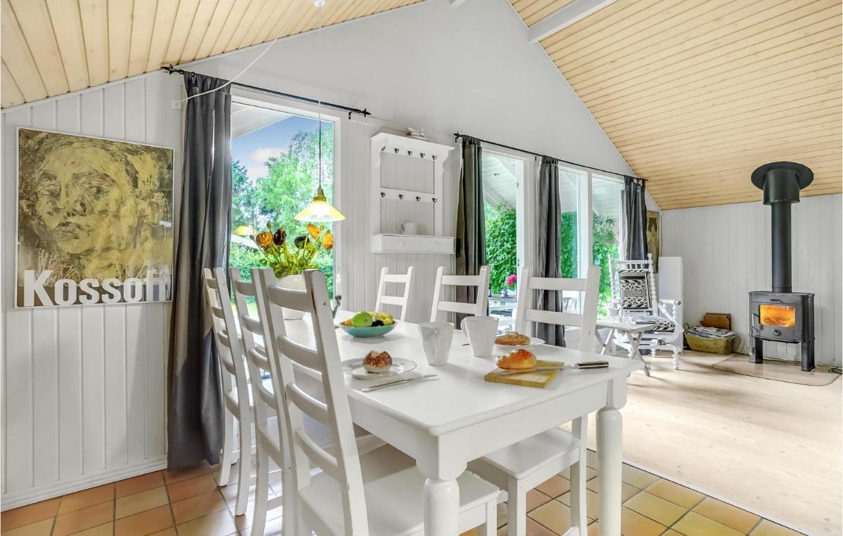 2 Bedroom Awesome Home In Nakskov - Housity