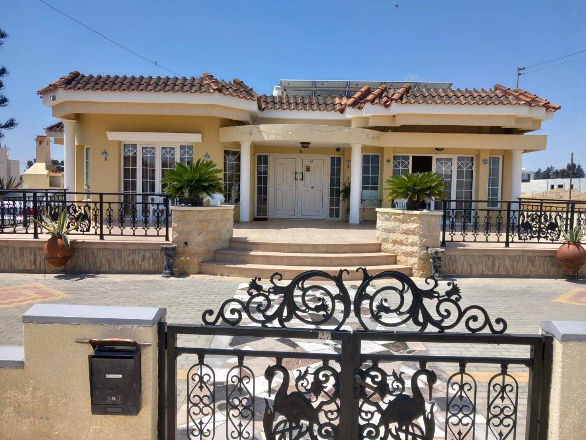 Vasilis house - Housity