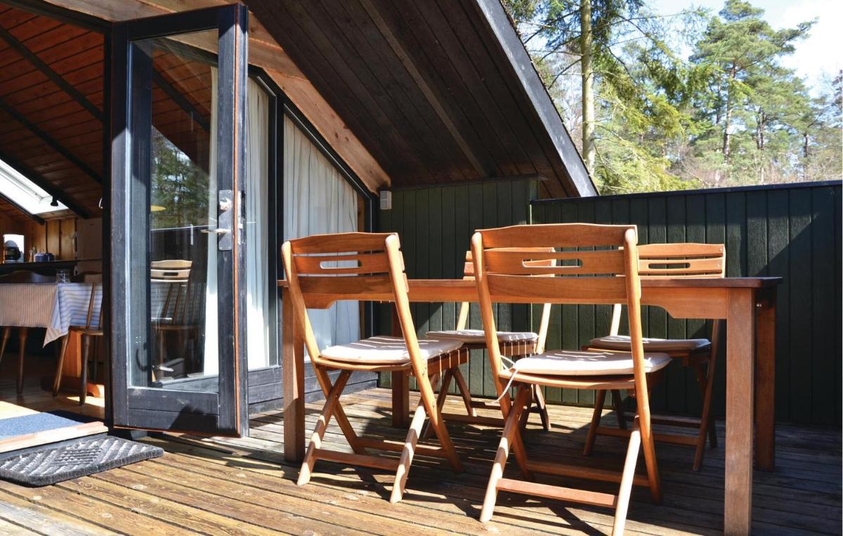 Two-Bedroom Holiday Home In Frederiksvark - Housity