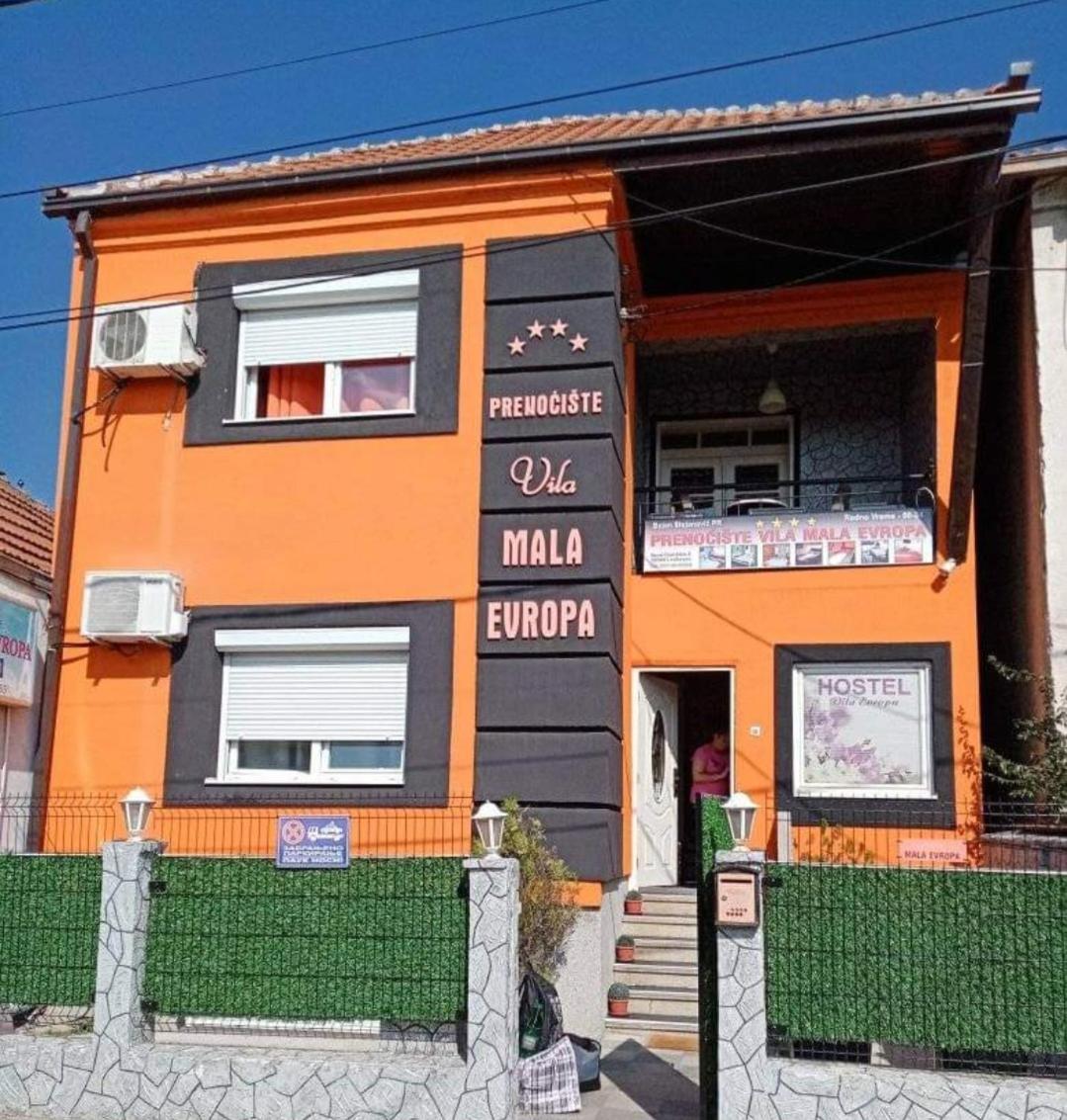 Vila Mala Evropa - Housity