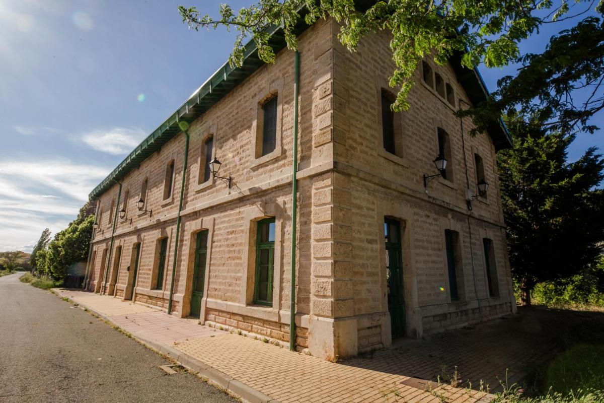 Hotel Rural Estación de la Dehesa - Housity