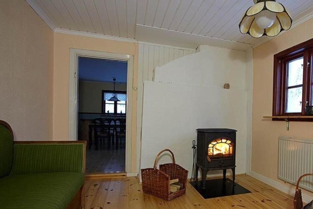 Ferienhaus am Wald mit Kaminofen und Veranda - Housity