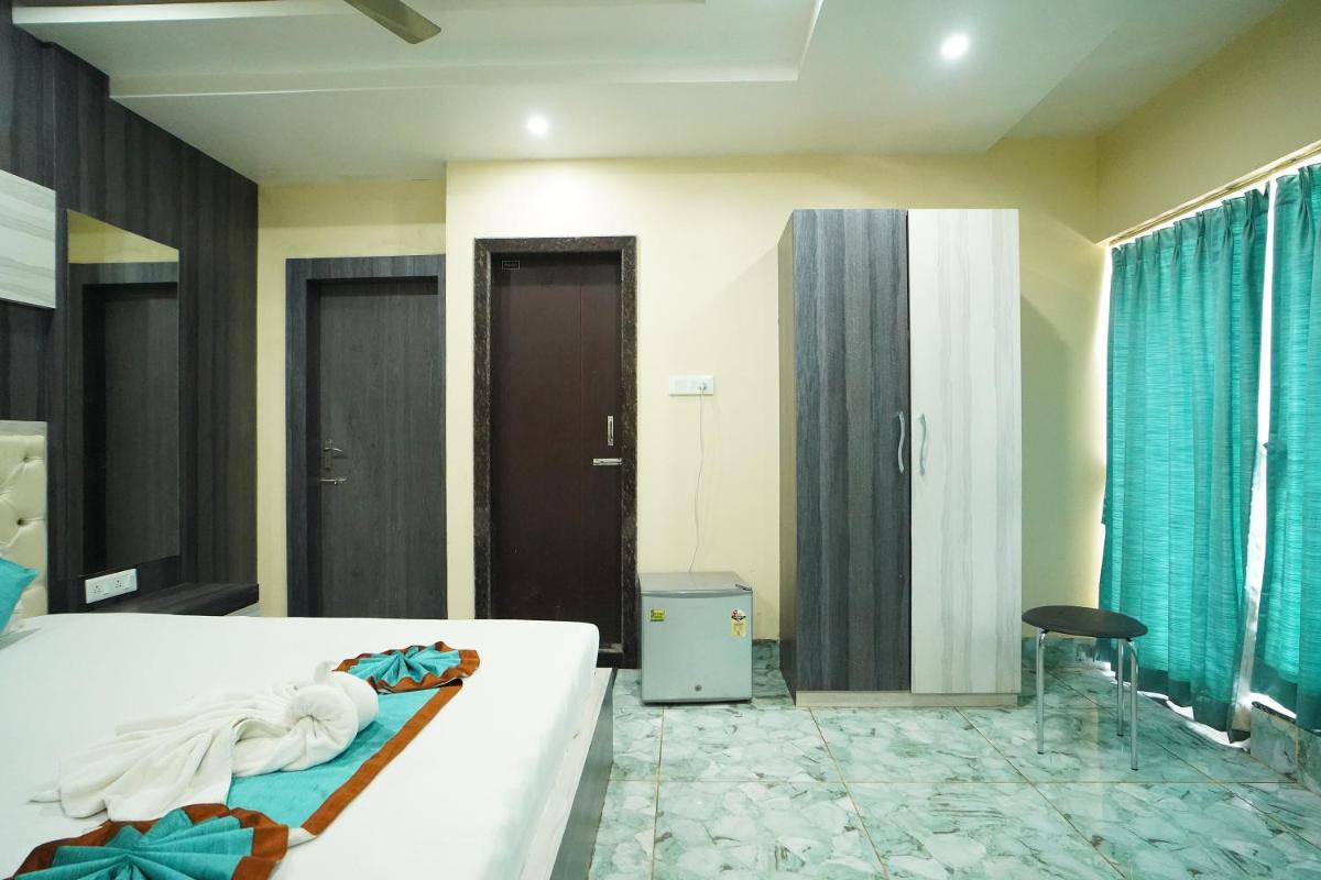 Jyotsna International !! Dheusagar Park 900 Mts !! - Housity