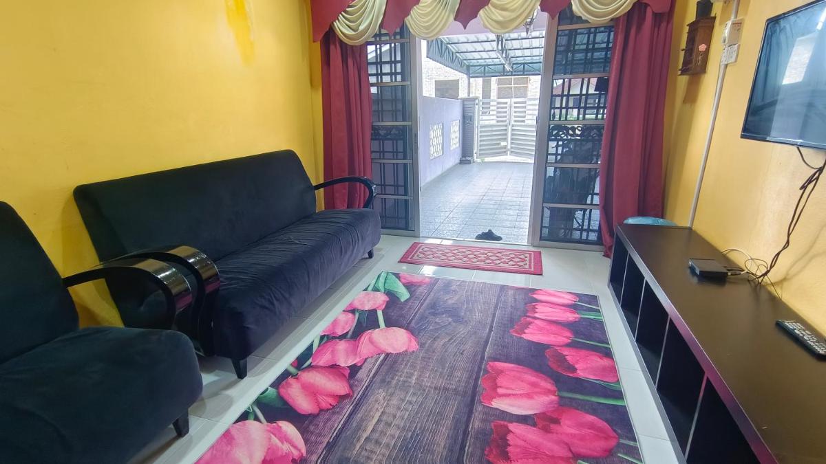 Bunga Homestay Kelantan - Housity