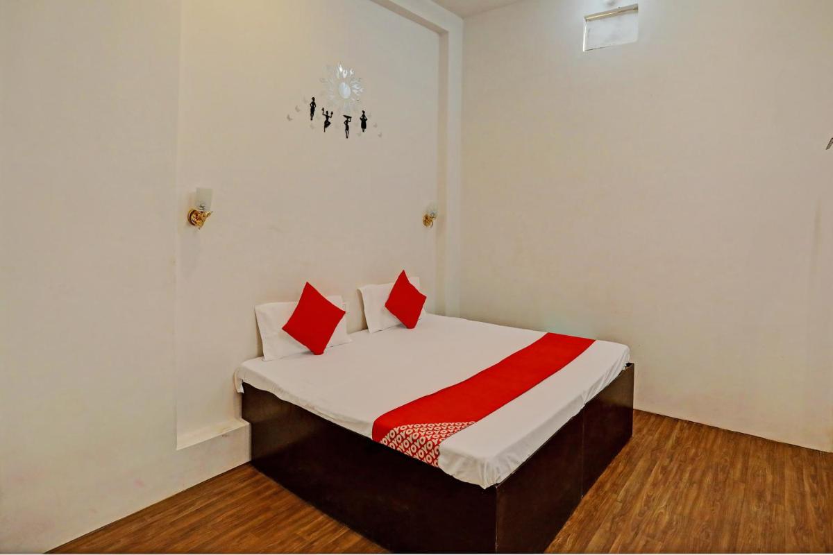 OYO Flagship Shri Ganga Kashi Dham - Housity