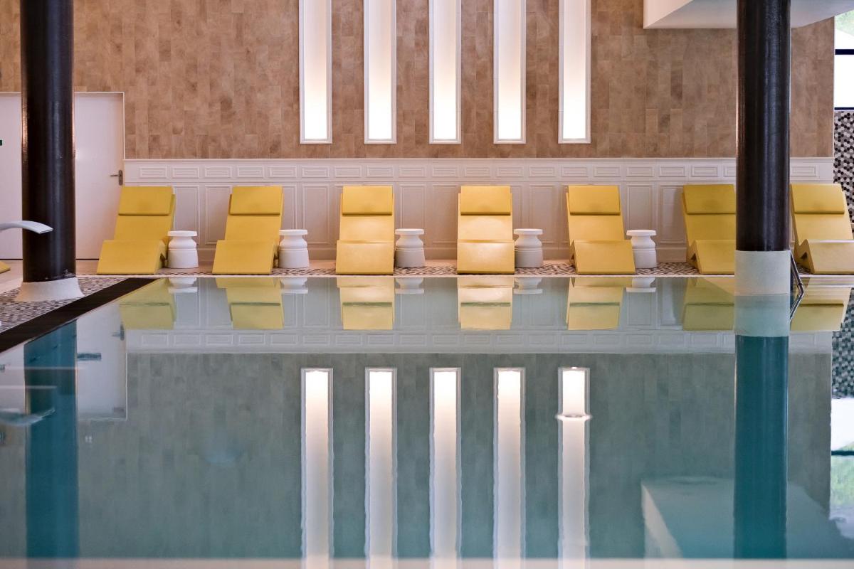 Piscine de l'établissement Thalazur Arcachon ou située à proximité
