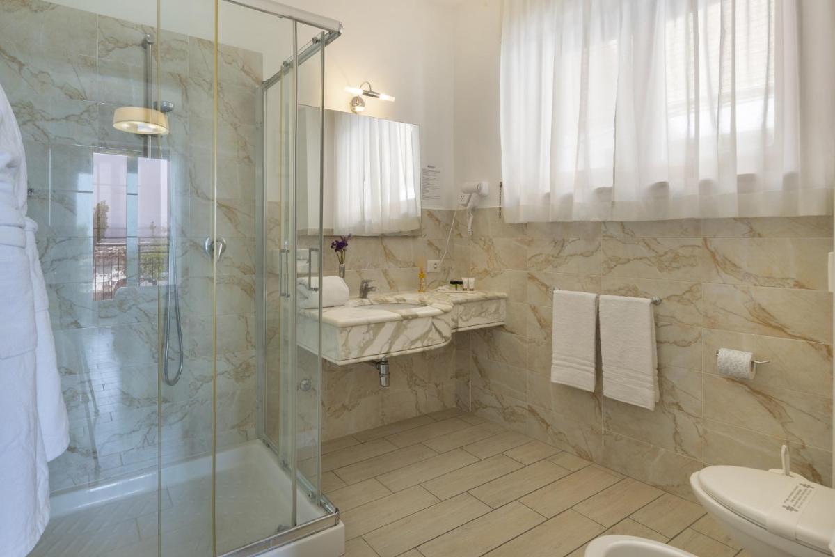 Sea Breeze Residence - Hizvo