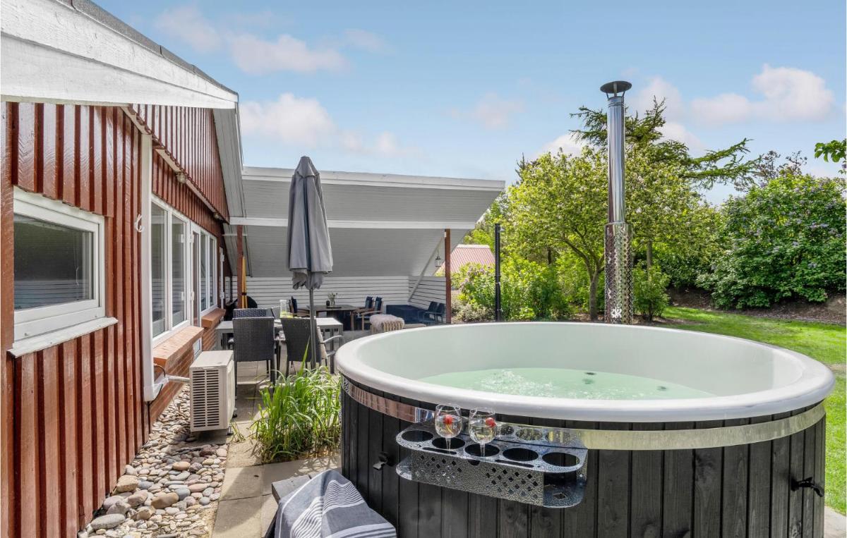 Amazing Home In Skjern With Wifi - Housity