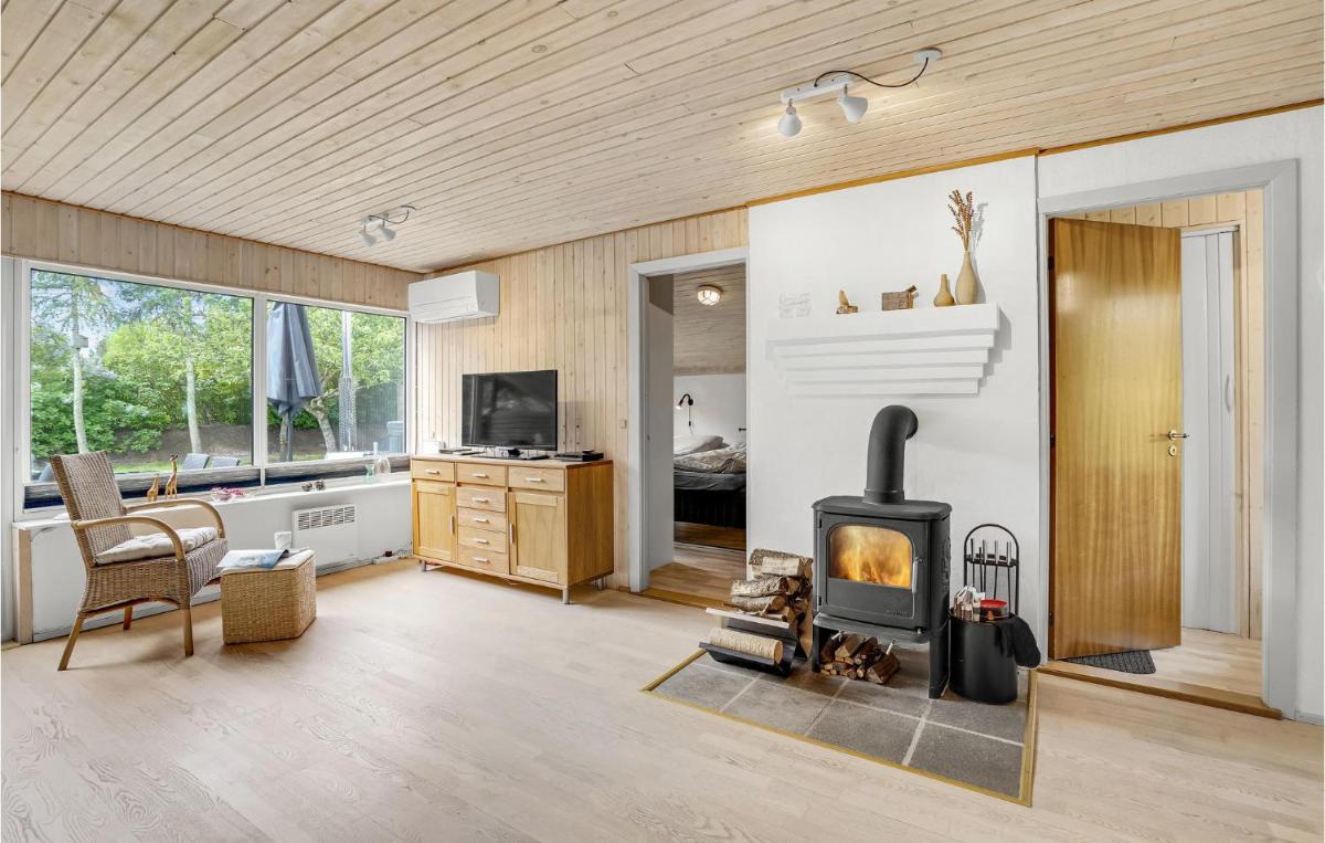 Amazing Home In Skjern With Wifi - Housity