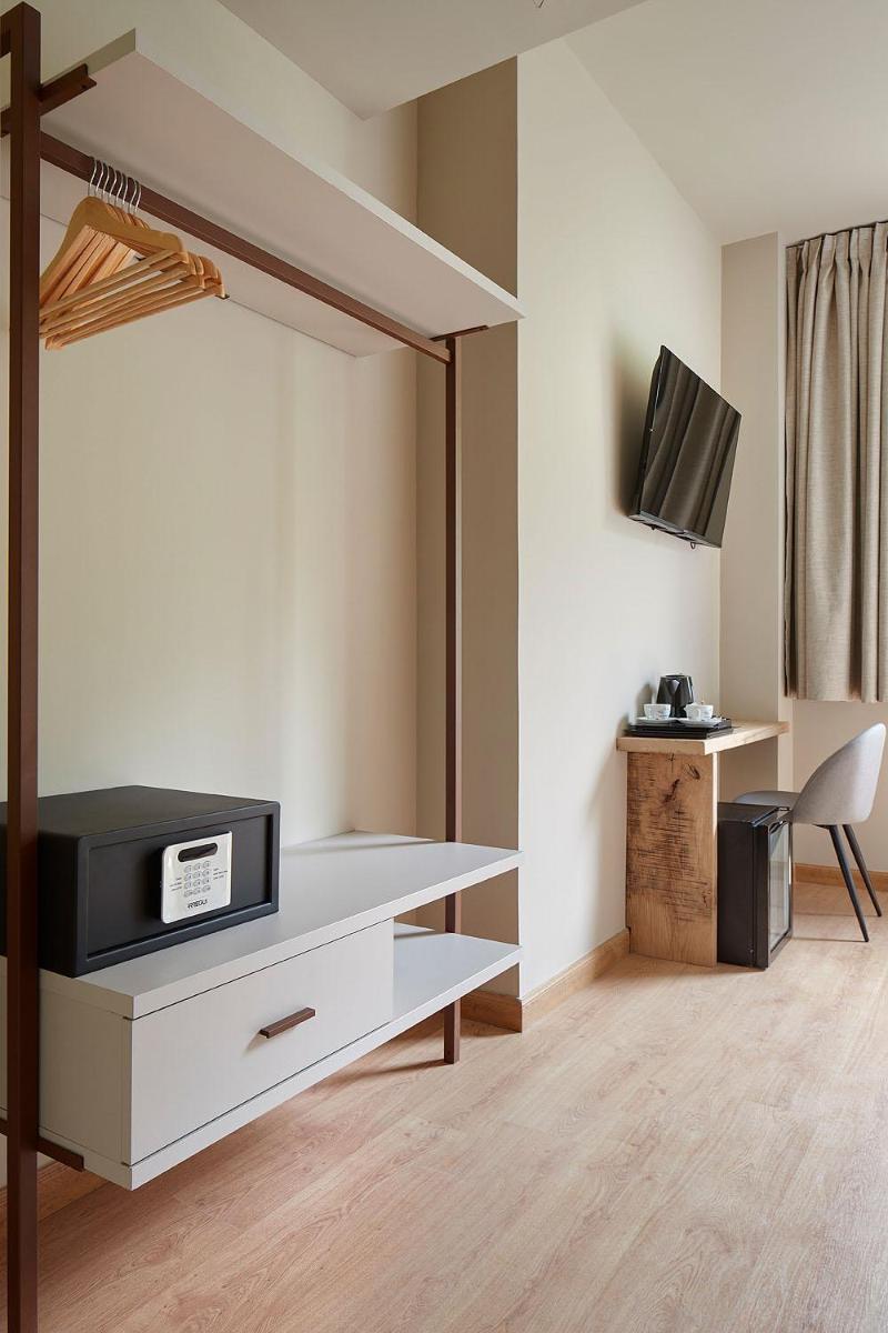 Hotel Sukha - Housity