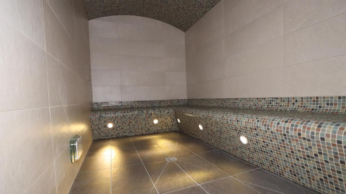 Salle de bains dans l'établissement Best Western Eden SPA