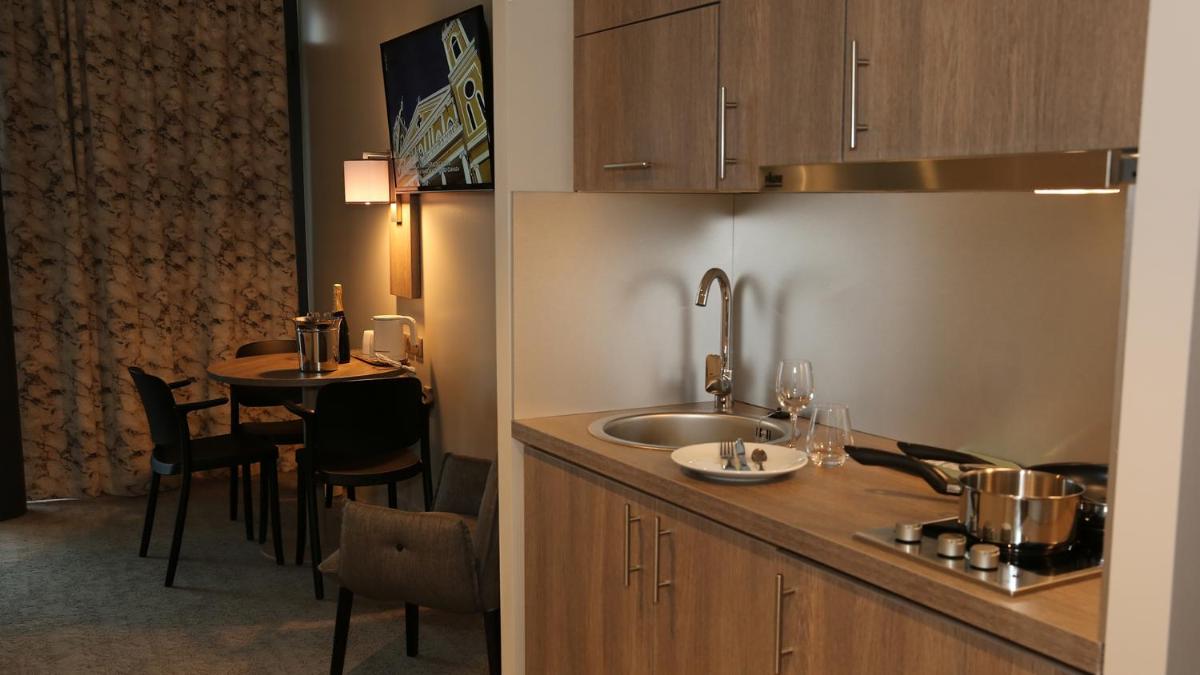 Cuisine ou kitchenette dans l'établissement Best Western Eden SPA