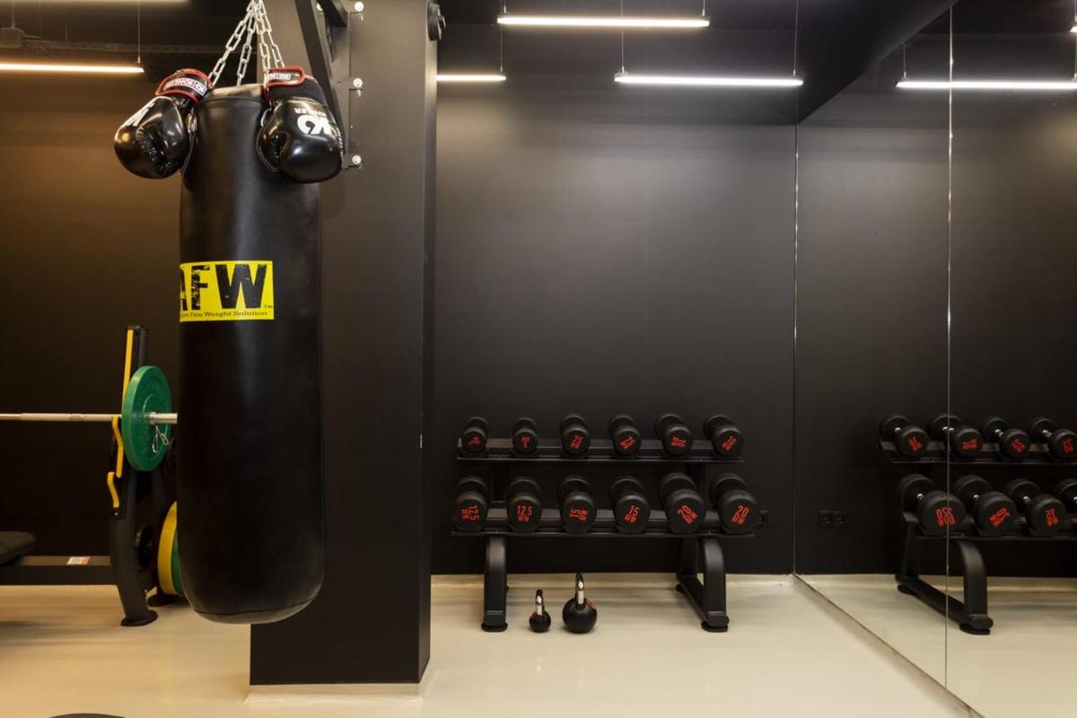 O centro de fitness e/ou as comodidades de fitness de You and the sea
