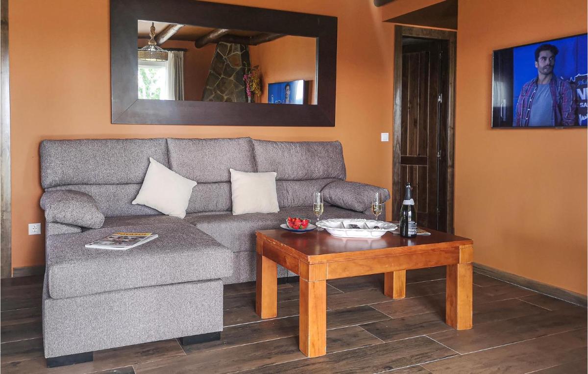 Pet Friendly Home In Algatocin - Housity