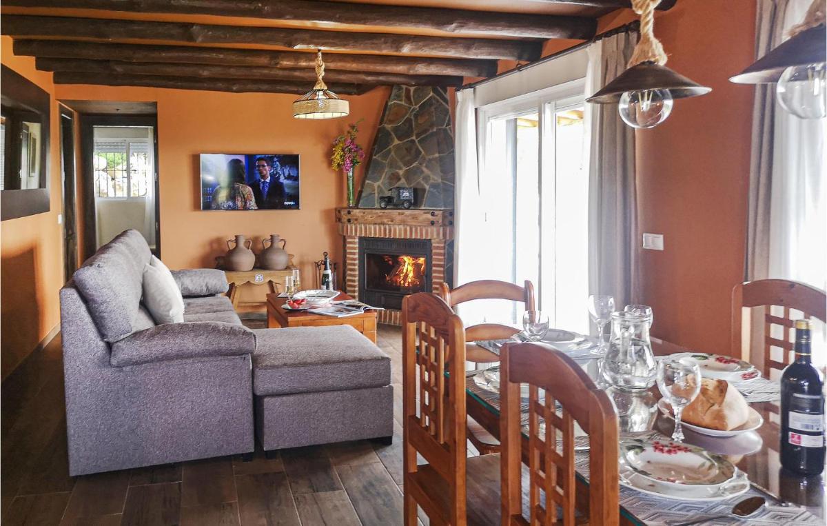 Pet Friendly Home In Algatocin - Housity