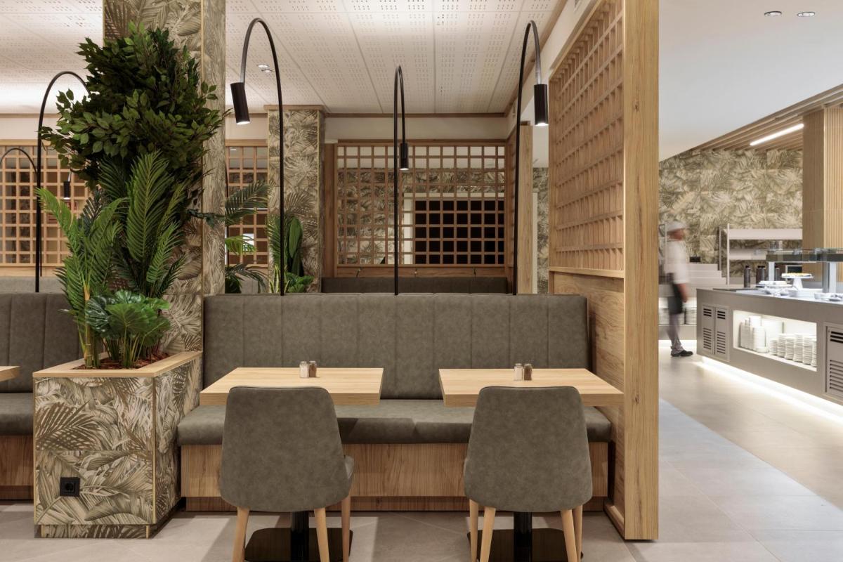 Zona de estar de Hotel Best Triton