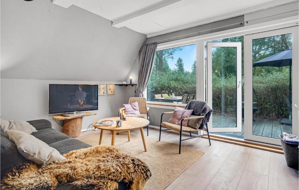 Cozy Home In Bjerringbro With Wifi - Housity