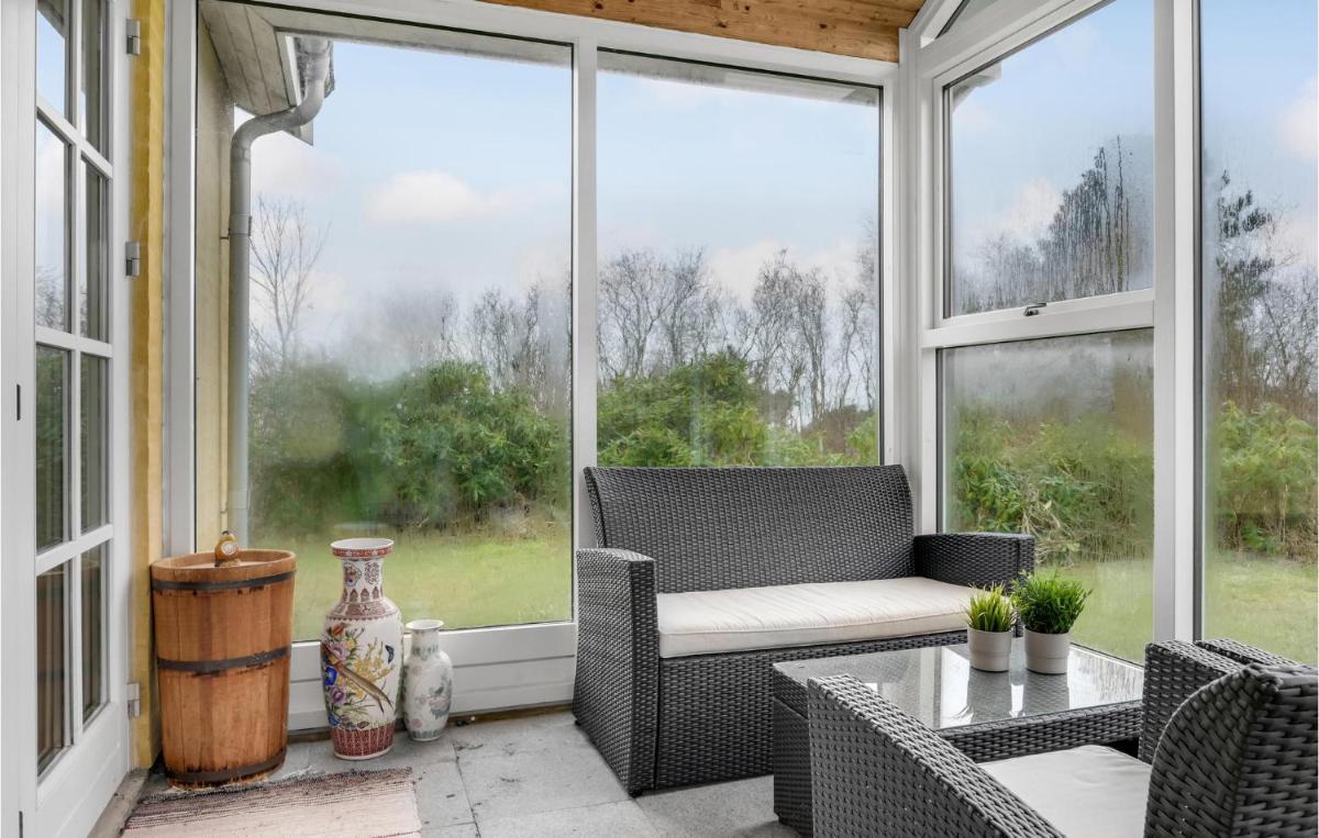 Lovely Home In Ølsted With Kitchen - Housity