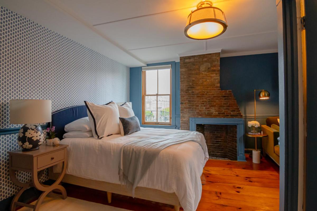 The Burbank Rose Inn - Housity