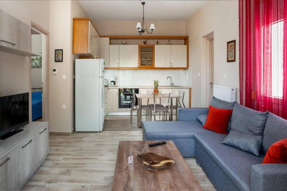 Aethra House in Agria Volou - Housity