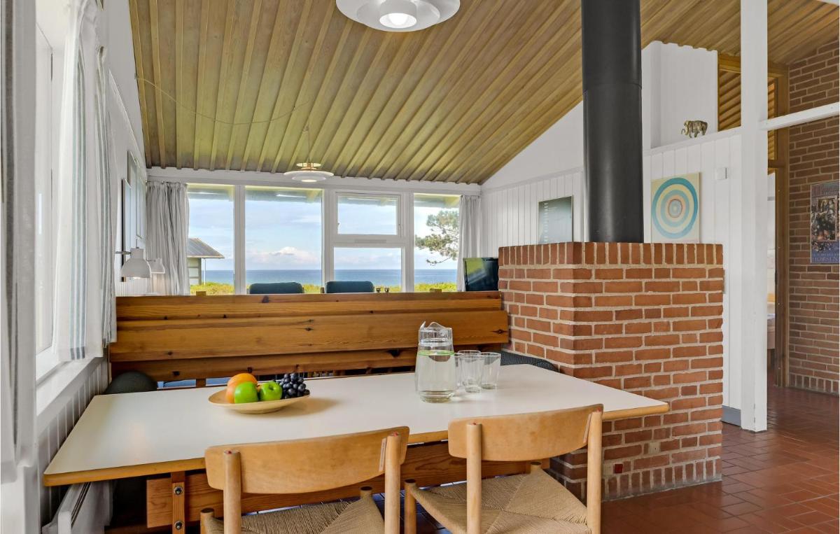 Two-Bedroom Holiday Home In Gilleleje - Housity