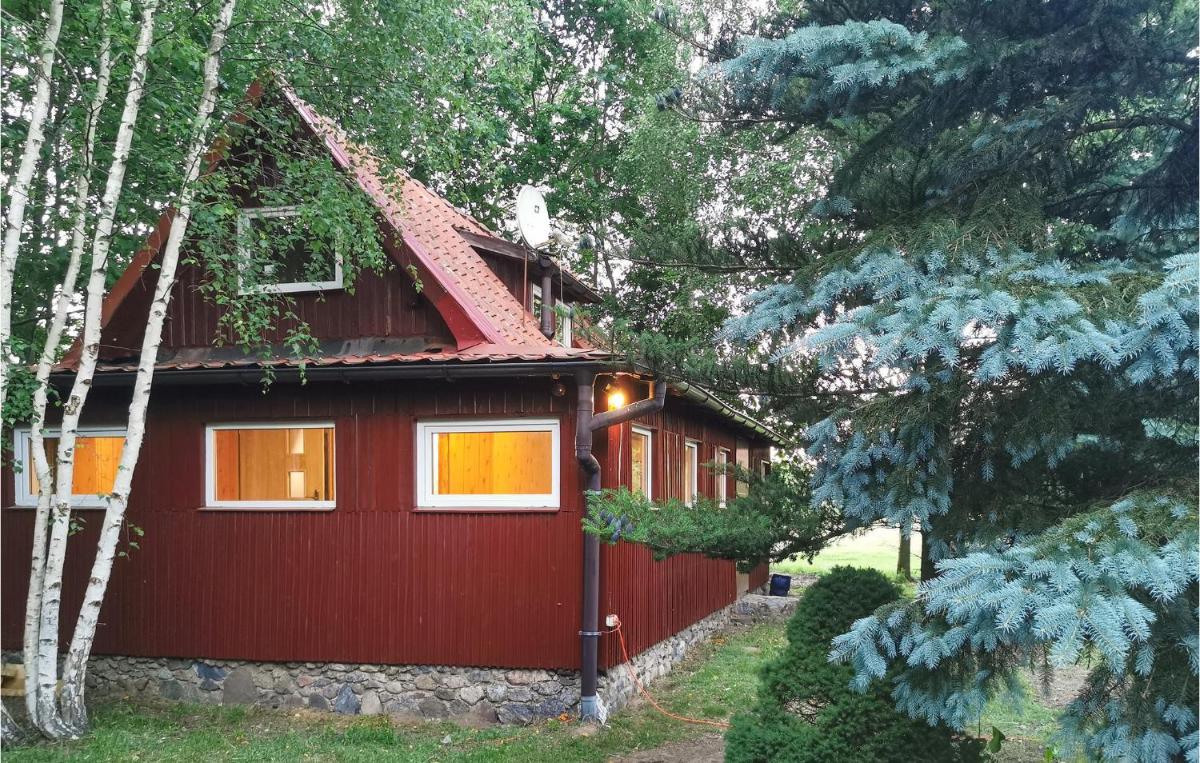 1 Bedroom Gorgeous Home In Pieniezno - Housity