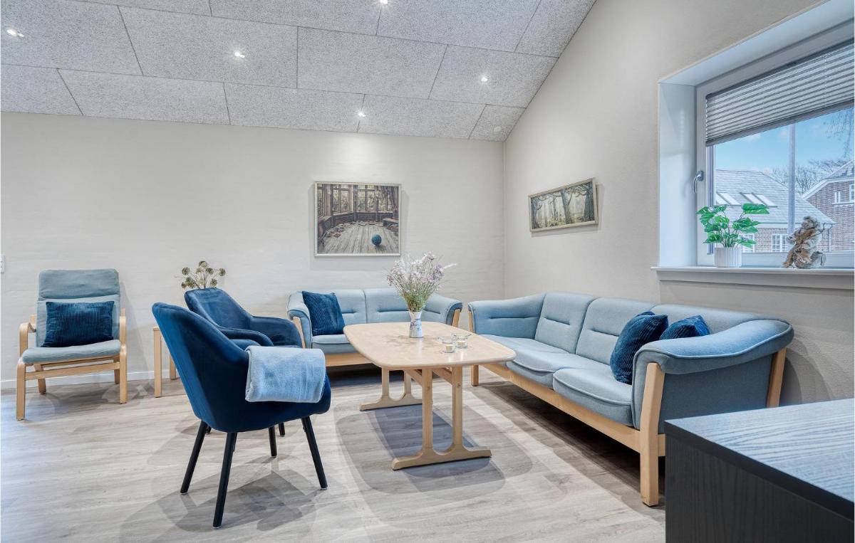 Beautiful Home In Varde With Kitchen - Housity