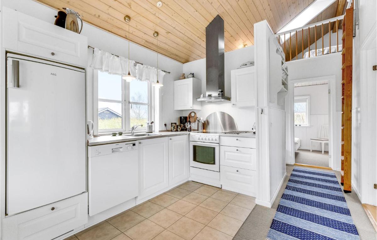 Two-Bedroom Holiday Home In Tarm - Housity