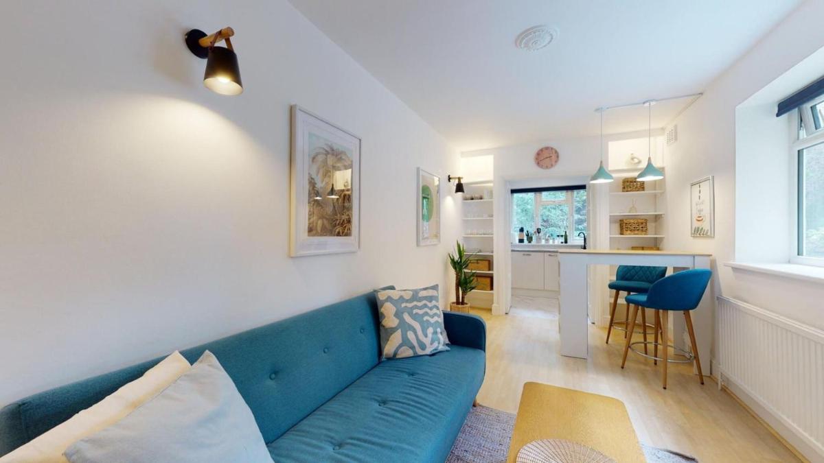 Superior 1 - Bed Apartment in Maida Vale - Housity