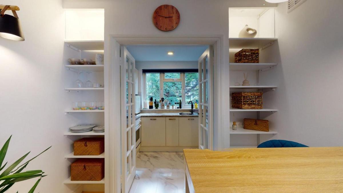 Superior 1 - Bed Apartment in Maida Vale - Housity