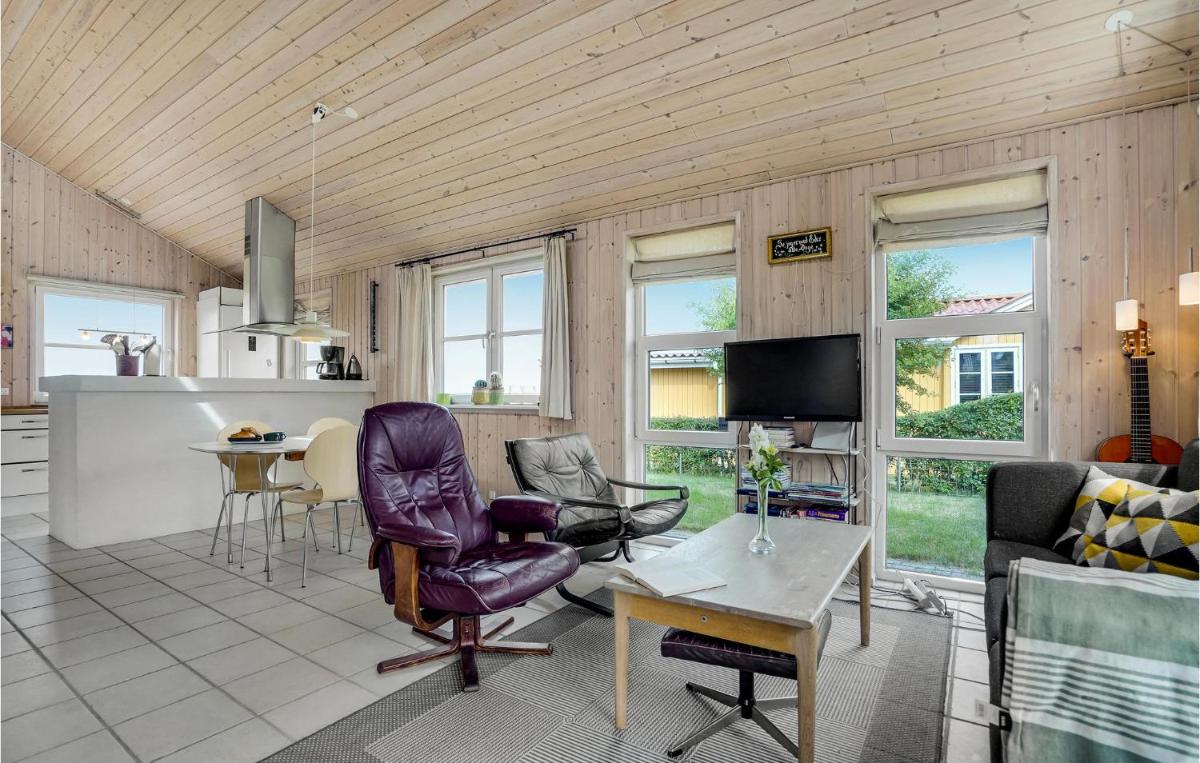 Nice Home In Frederikshavn With Wifi - Housity