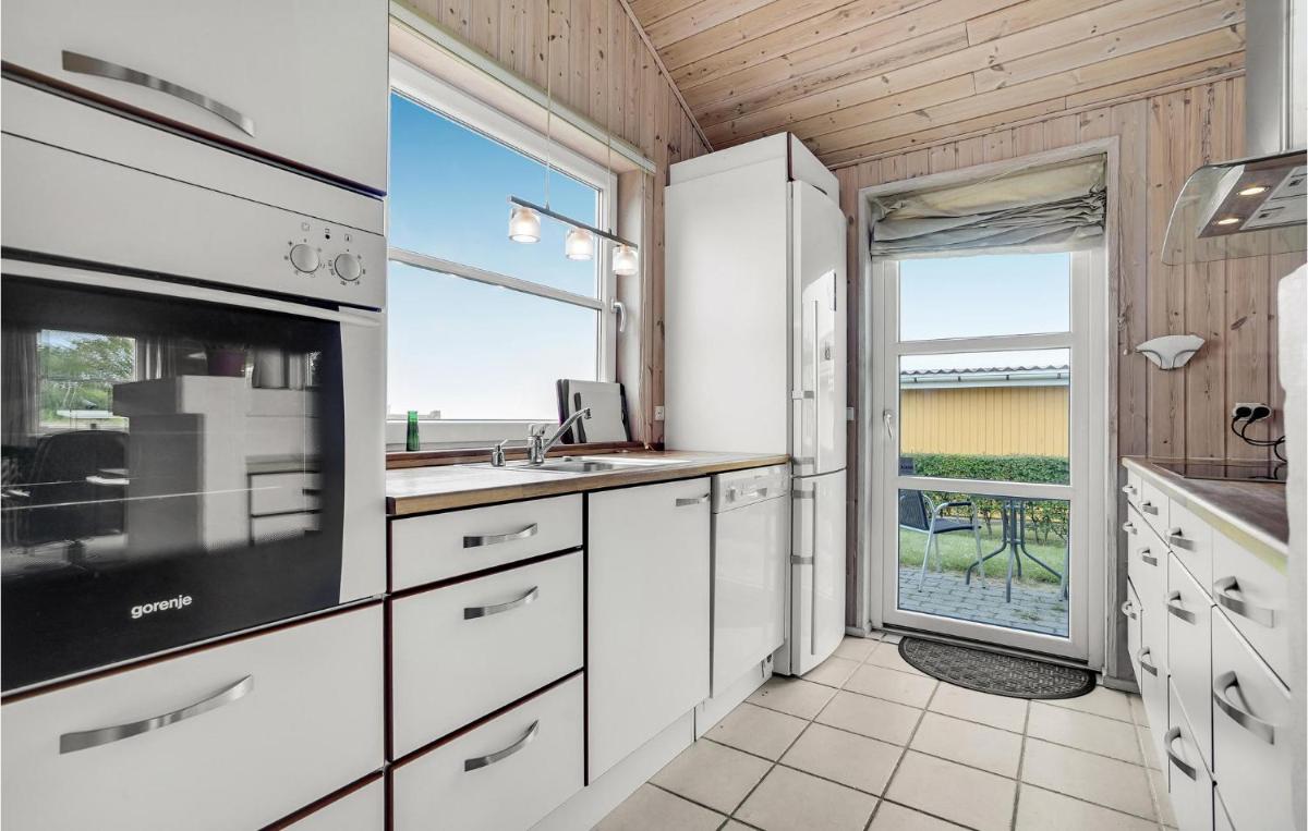 Nice Home In Frederikshavn With Wifi - Housity