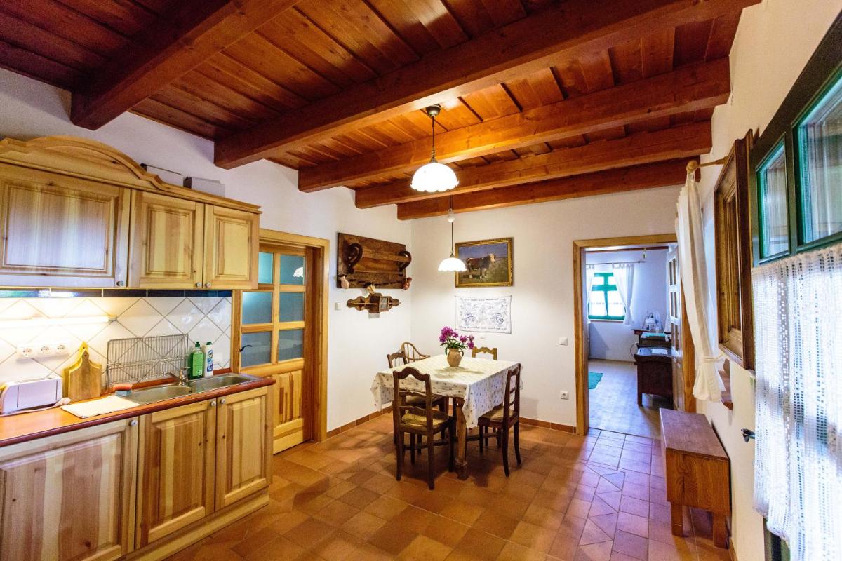 Öreghegyi Apartman - Housity
