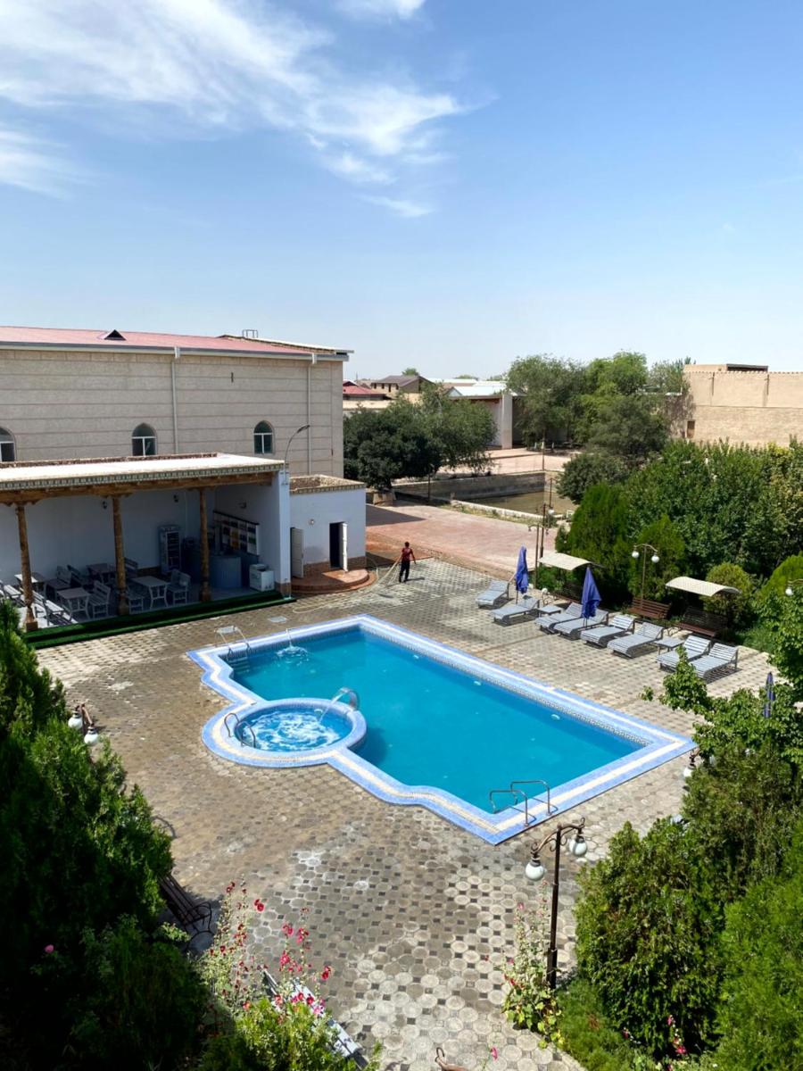 Qibla Tozabog - Housity