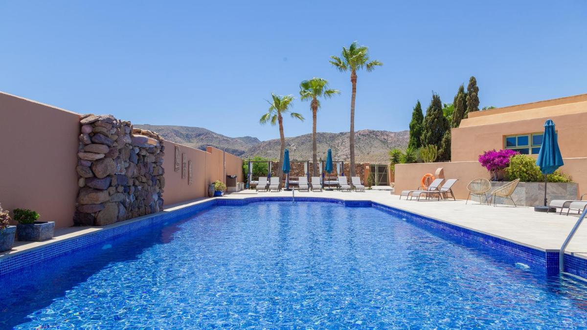 Piscina en o cerca de Hotel de Naturaleza Rodalquilar & Spa Cabo de Gata