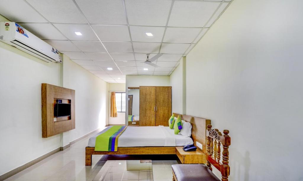 Hotel Pra,tham inn & resorts - Housity