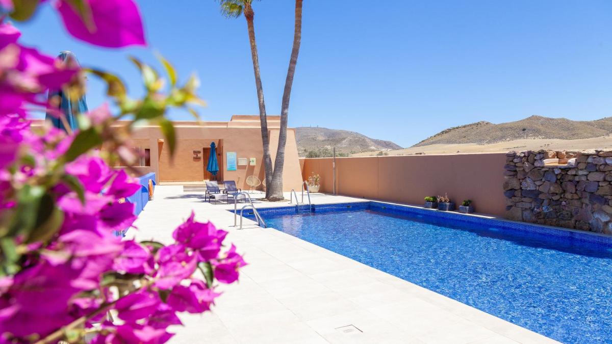Piscina en o cerca de Hotel de Naturaleza Rodalquilar & Spa Cabo de Gata