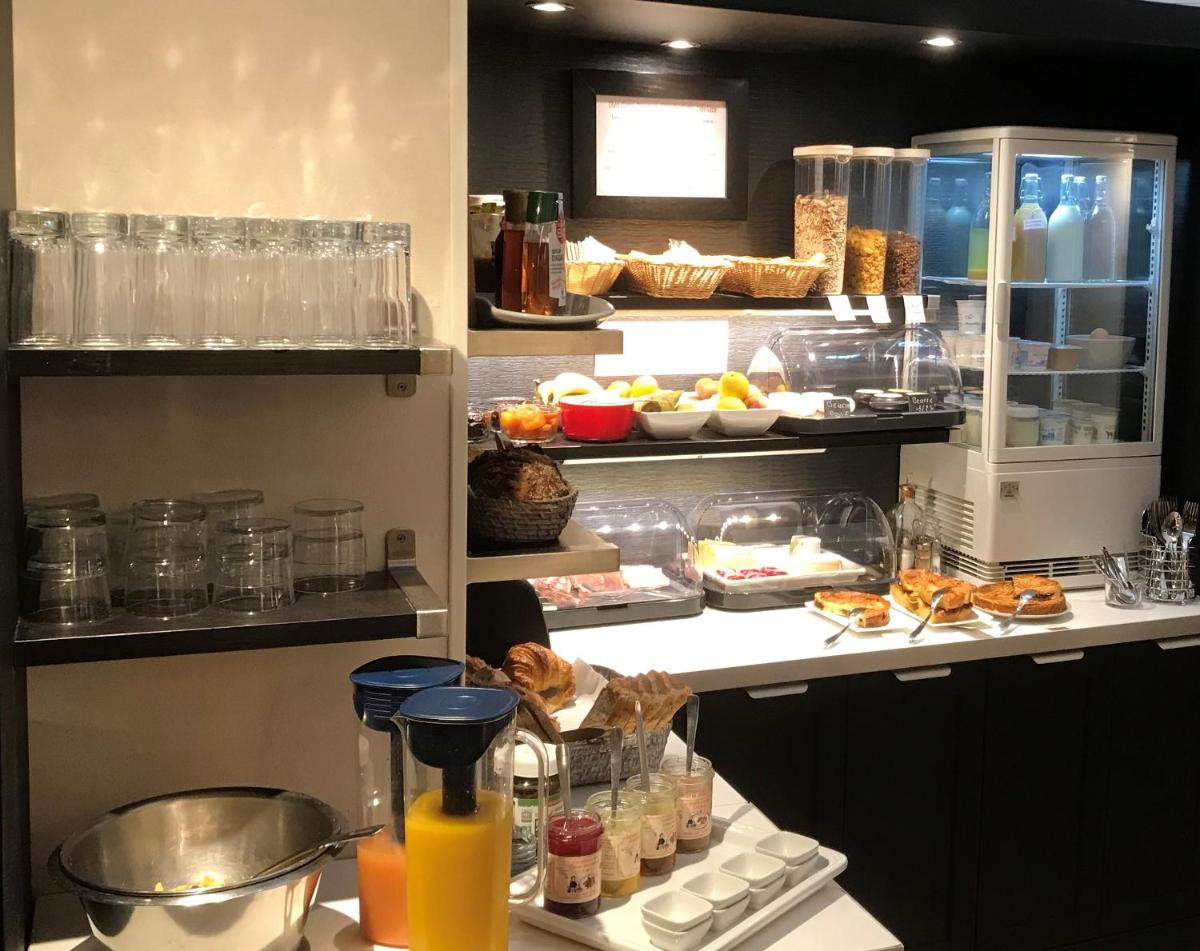 Nourriture dans l'hôtel ou à proximité