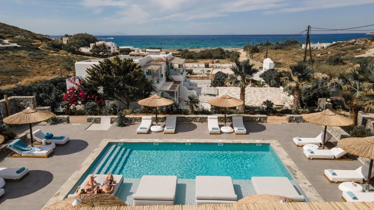 Naxos Cave Suites - Housity