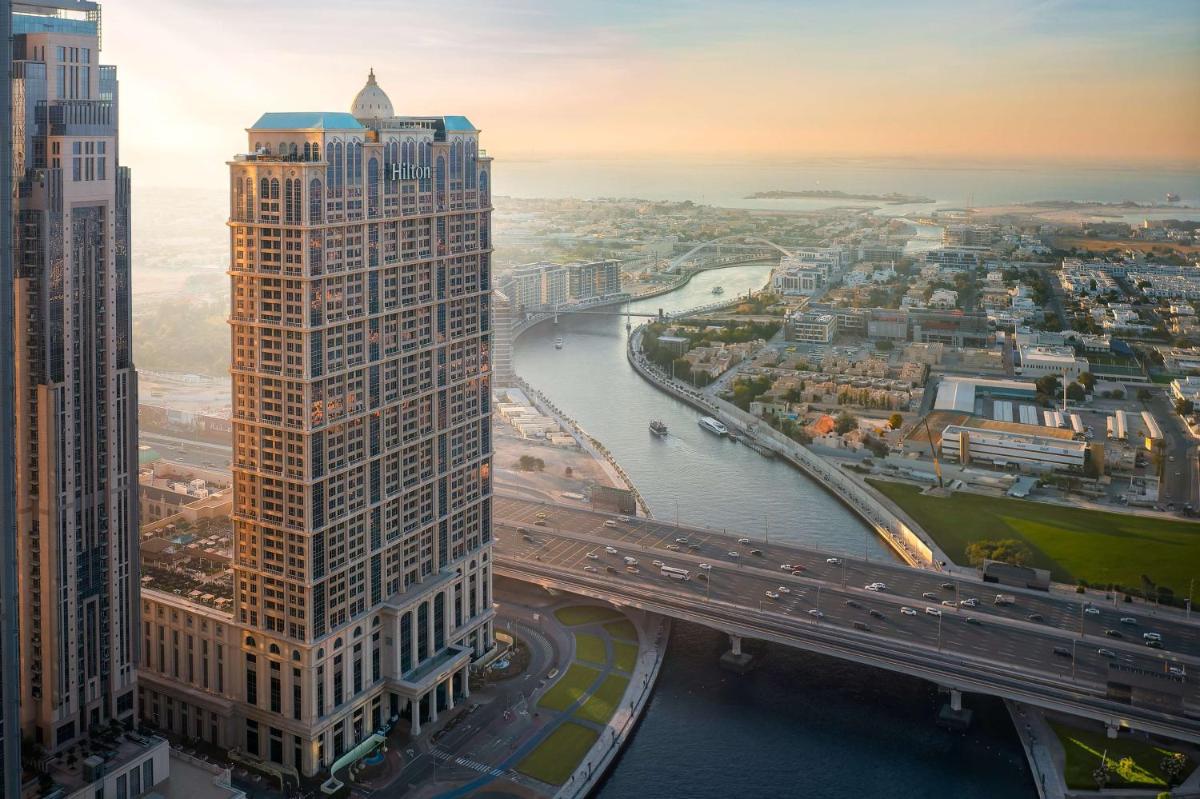 Hilton Dubai Al Habtoor City - Housity