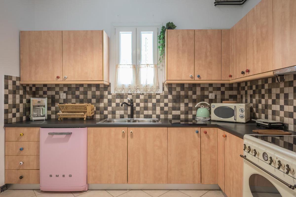 Athens Country House - Heated Jacuzzi - free bikes - Housity