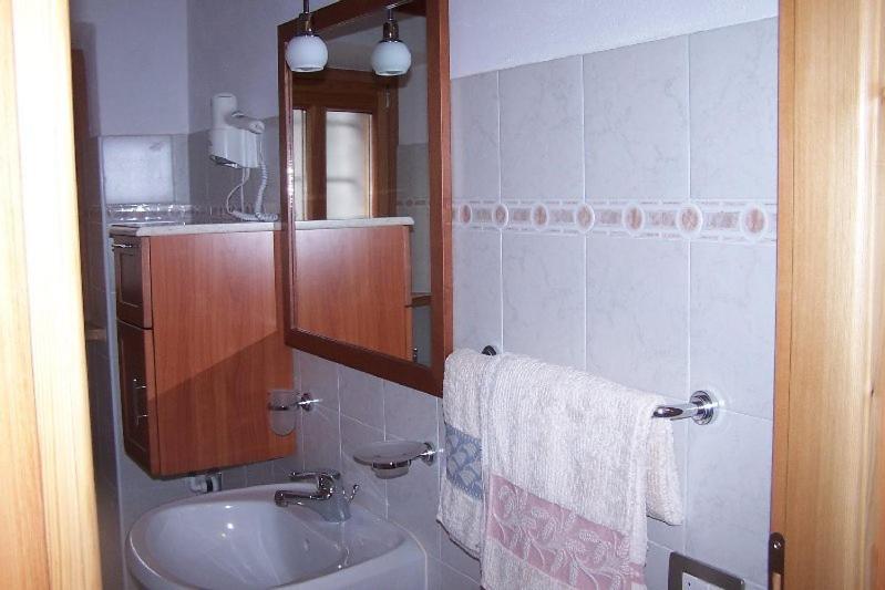 Appartamenti Vacanze e Camere Roccetta Fiorita - Housity